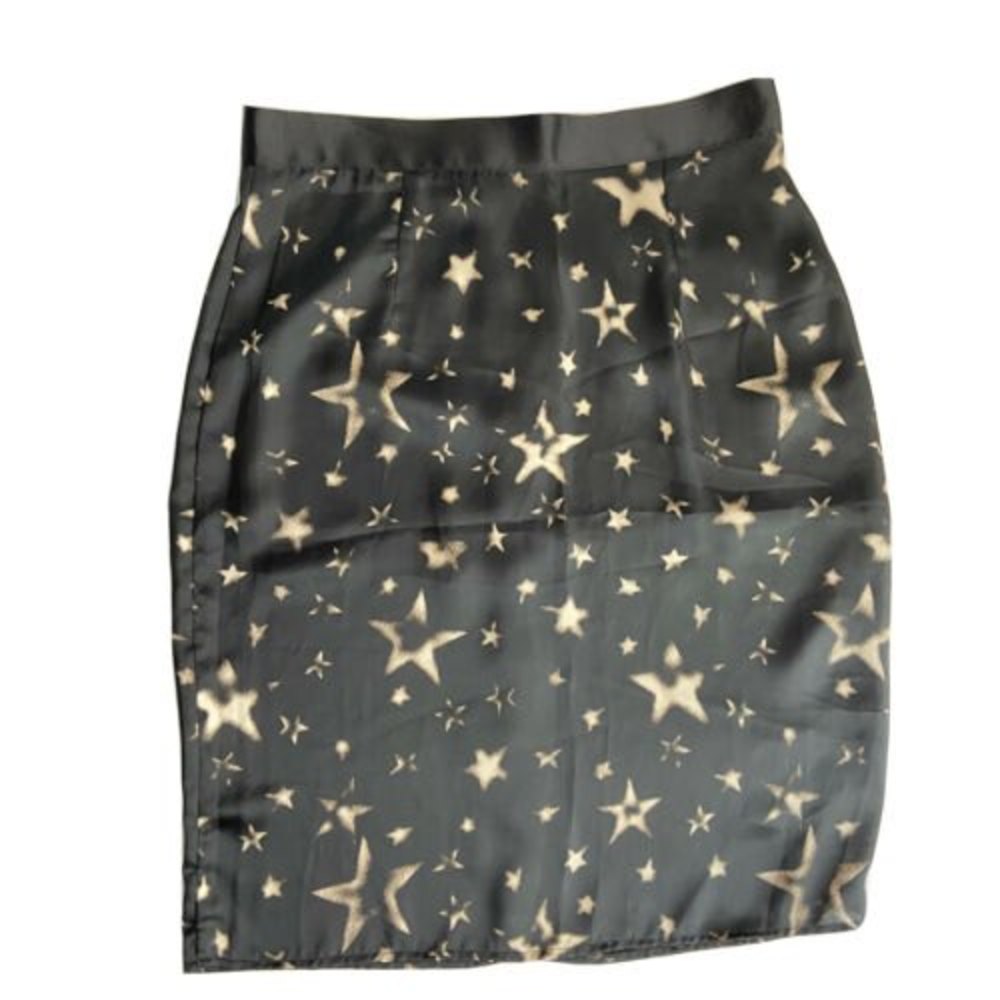 Francesca's Women's Star Pattern Pencil Mid Length Skirt Size Medium Lightweight